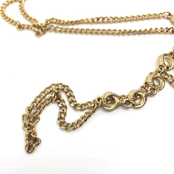 VINTAGE MONET GOLD TONE CHAIN LINK NECKLACE 27" LONG CIRCLE STATIONS LUXURIOUS - Picture 10 of 16